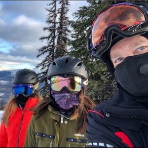 Meet your Posher, Posh